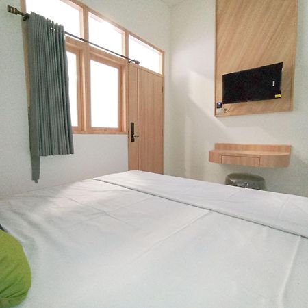 Urbanview Hotel Subali Purwokerto Esterno foto