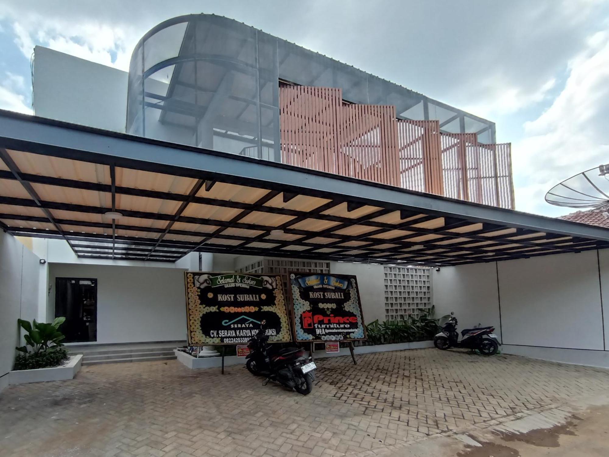 Urbanview Hotel Subali Purwokerto Esterno foto